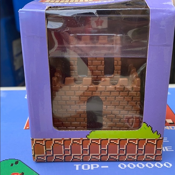 Super Mario Collectors Box - Picture 2 of 5